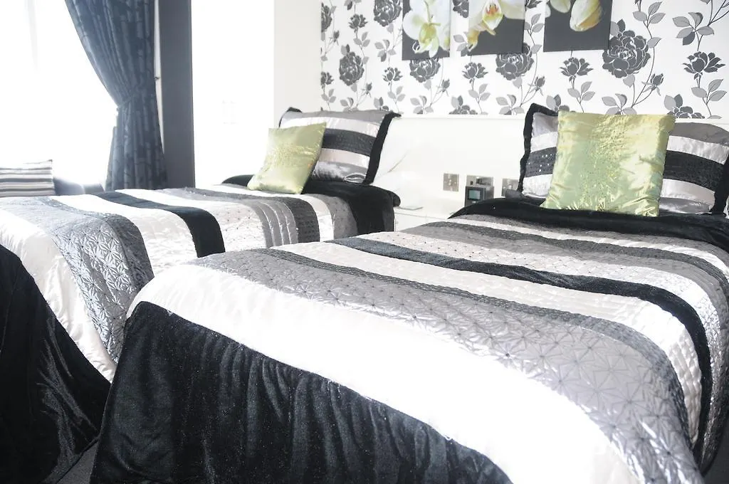 The Edenfield Guest House Blackpool 0*,
