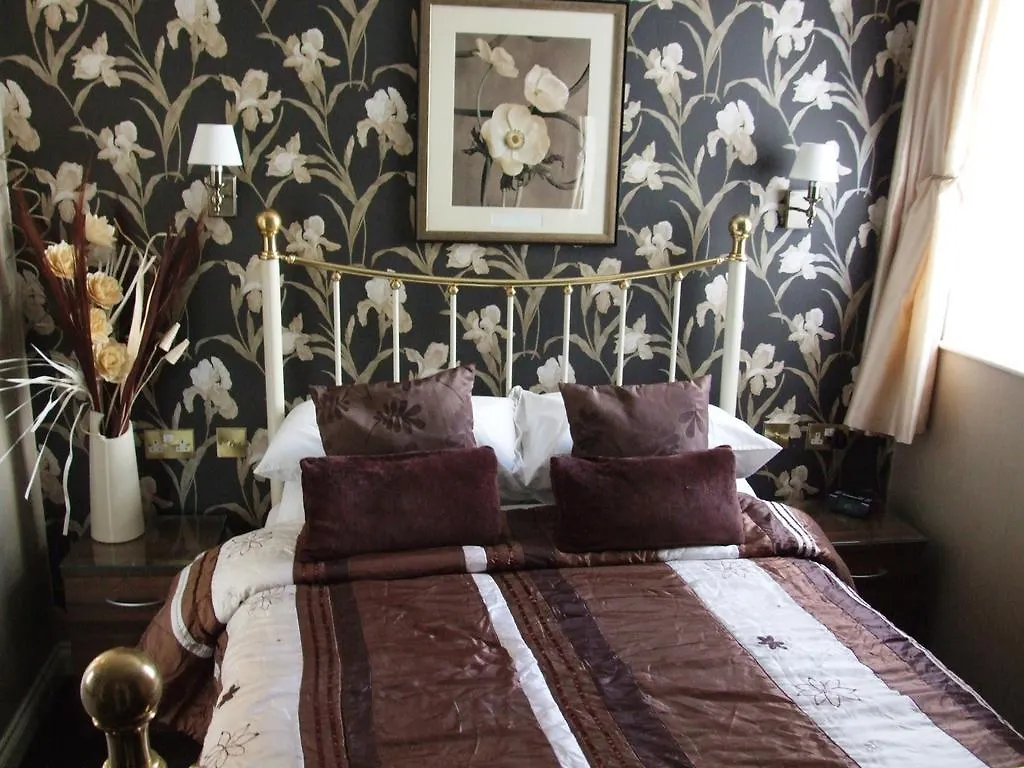 The Edenfield Guest House Blackpool 0*,