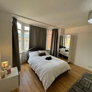 Elegant Estates Humble Abode 3 Manchester